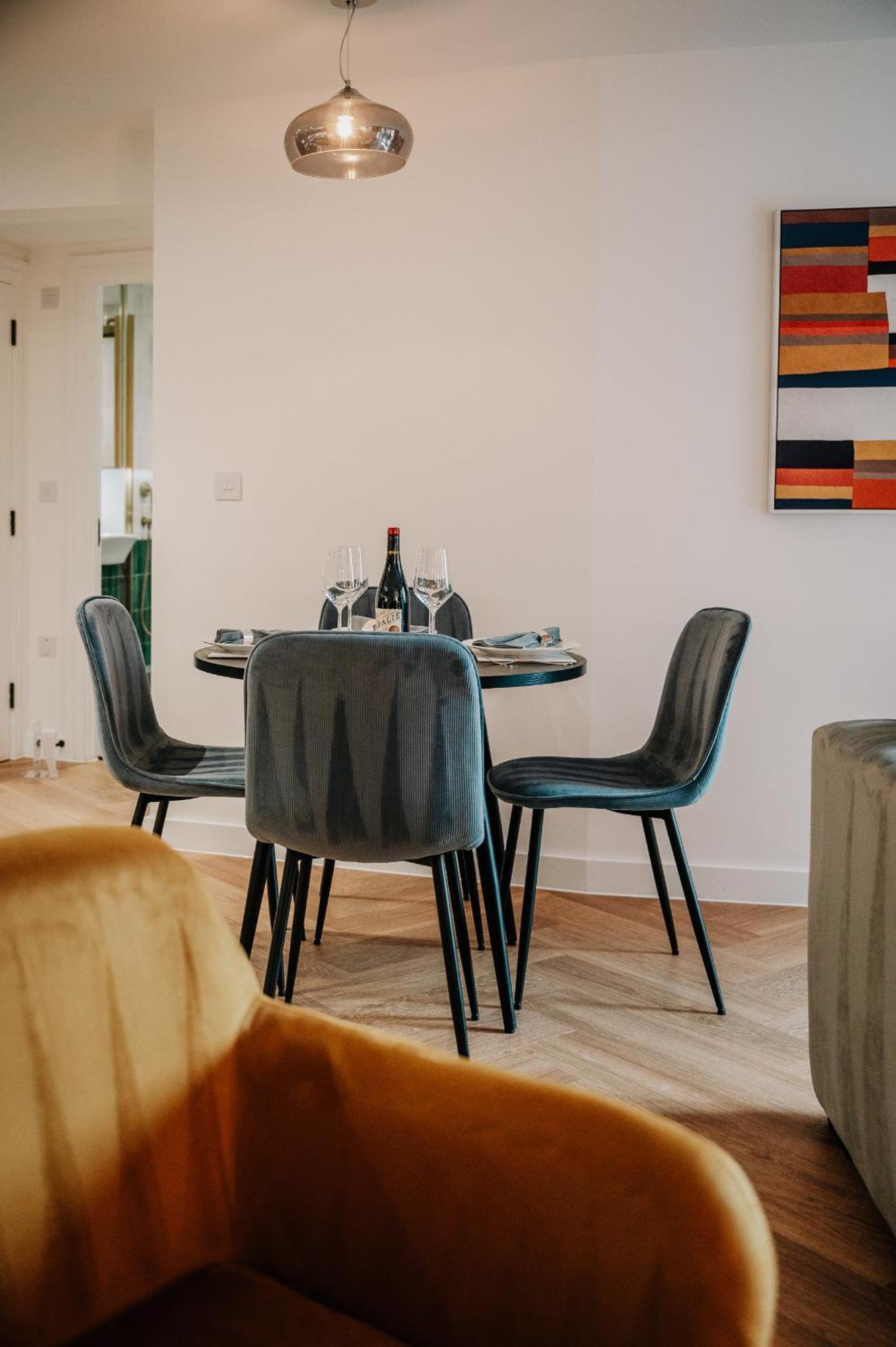 Grade II Listed Unique City Gem, City Centre, Fast Wifi, Contractors, Family Бірмінгем Екстер'єр фото